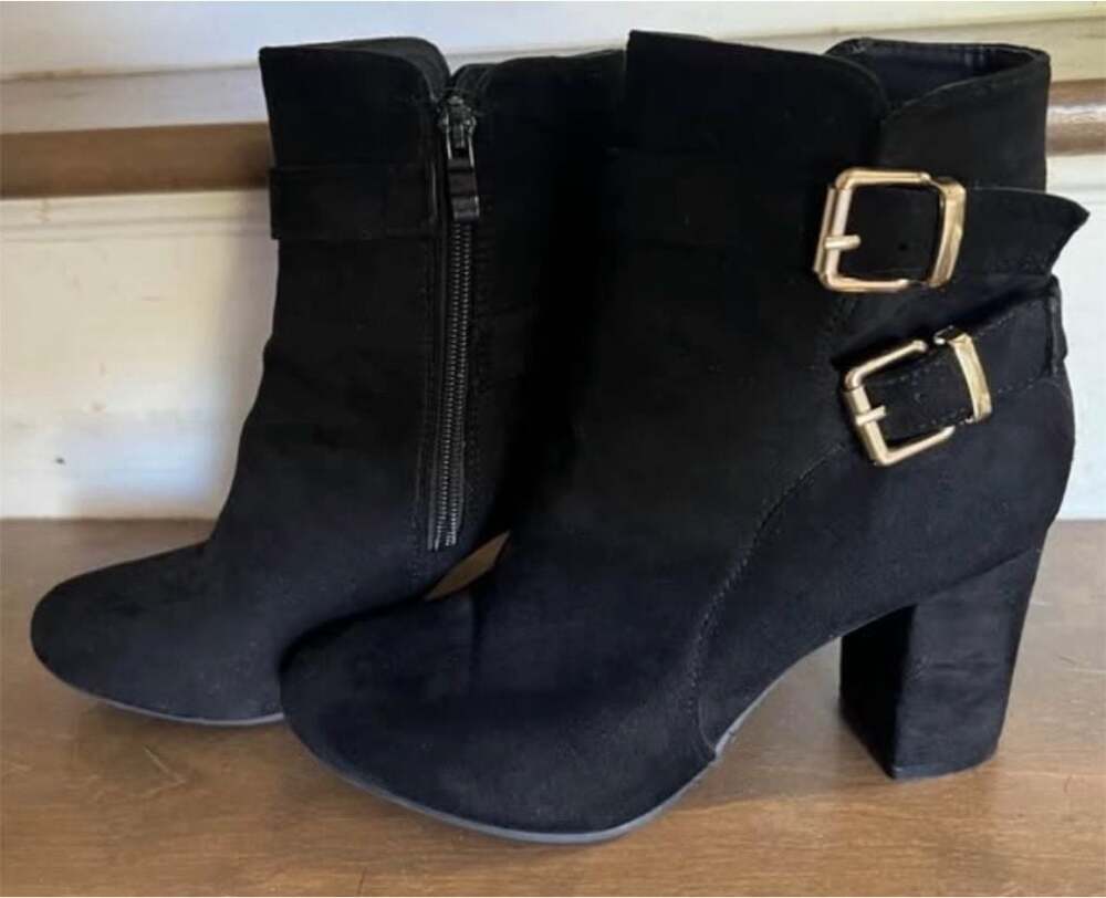 Top Moda Hampton Black Suede Ankle Boots With Buckles Size 7